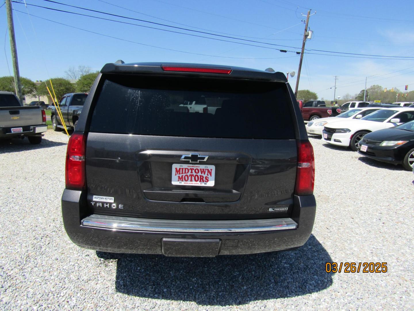 2017 Gray Chevrolet Tahoe Premier 2WD (1GNSCCKC7HR) with an 5.3L V8 OHV 16V engine, Automatic transmission, located at 15016 S Hwy 231, Midland City, AL, 36350, (334) 983-3001, 31.306210, -85.495277 - Photo#7