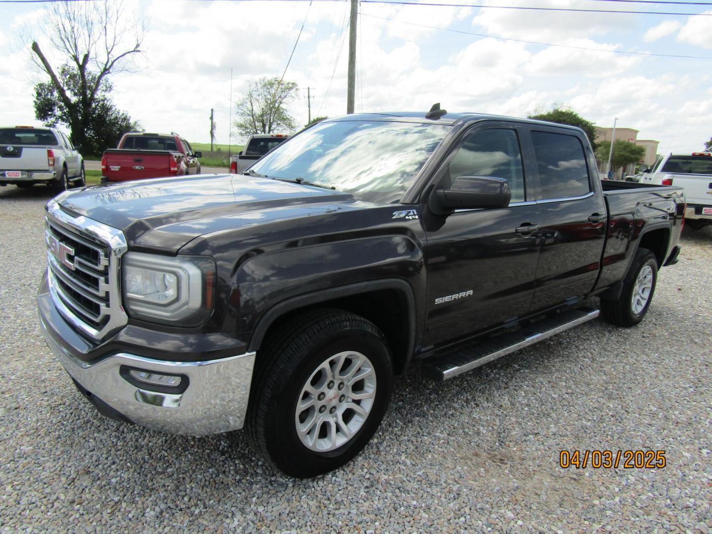 2016 Gray GMC Sierra 1500 SLE Crew Cab Long Box 4WD (3GTU2MEC5GG) with an 5.3L V8 OHV 16V engine, Automatic transmission, located at 15016 S Hwy 231, Midland City, AL, 36350, (334) 983-3001, 31.306210, -85.495277 - Photo#2