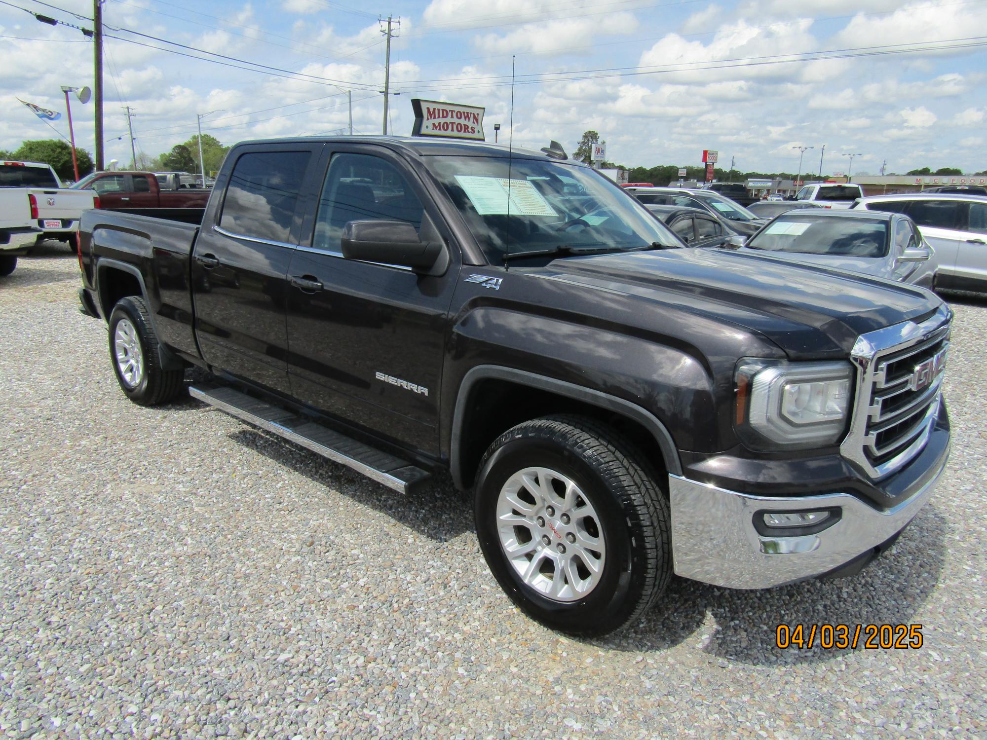 photo of 2016 GMC Sierra 4 X 4