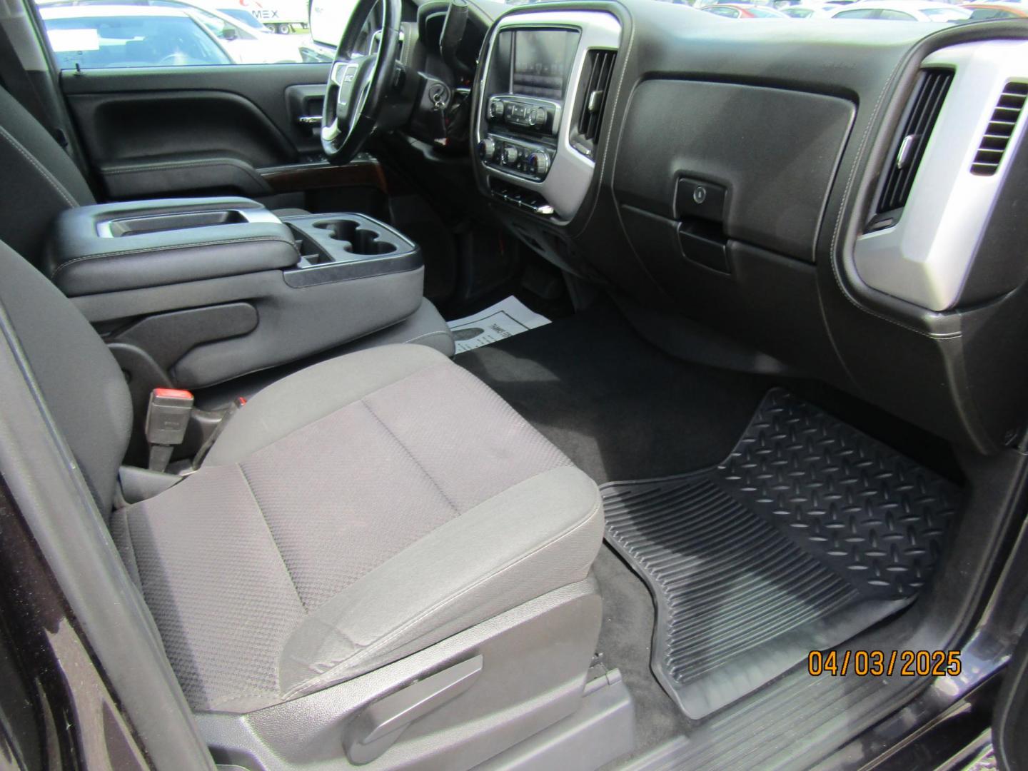 2016 Gray GMC Sierra 1500 SLE Crew Cab Long Box 4WD (3GTU2MEC5GG) with an 5.3L V8 OHV 16V engine, Automatic transmission, located at 15016 S Hwy 231, Midland City, AL, 36350, (334) 983-3001, 31.306210, -85.495277 - Photo#9
