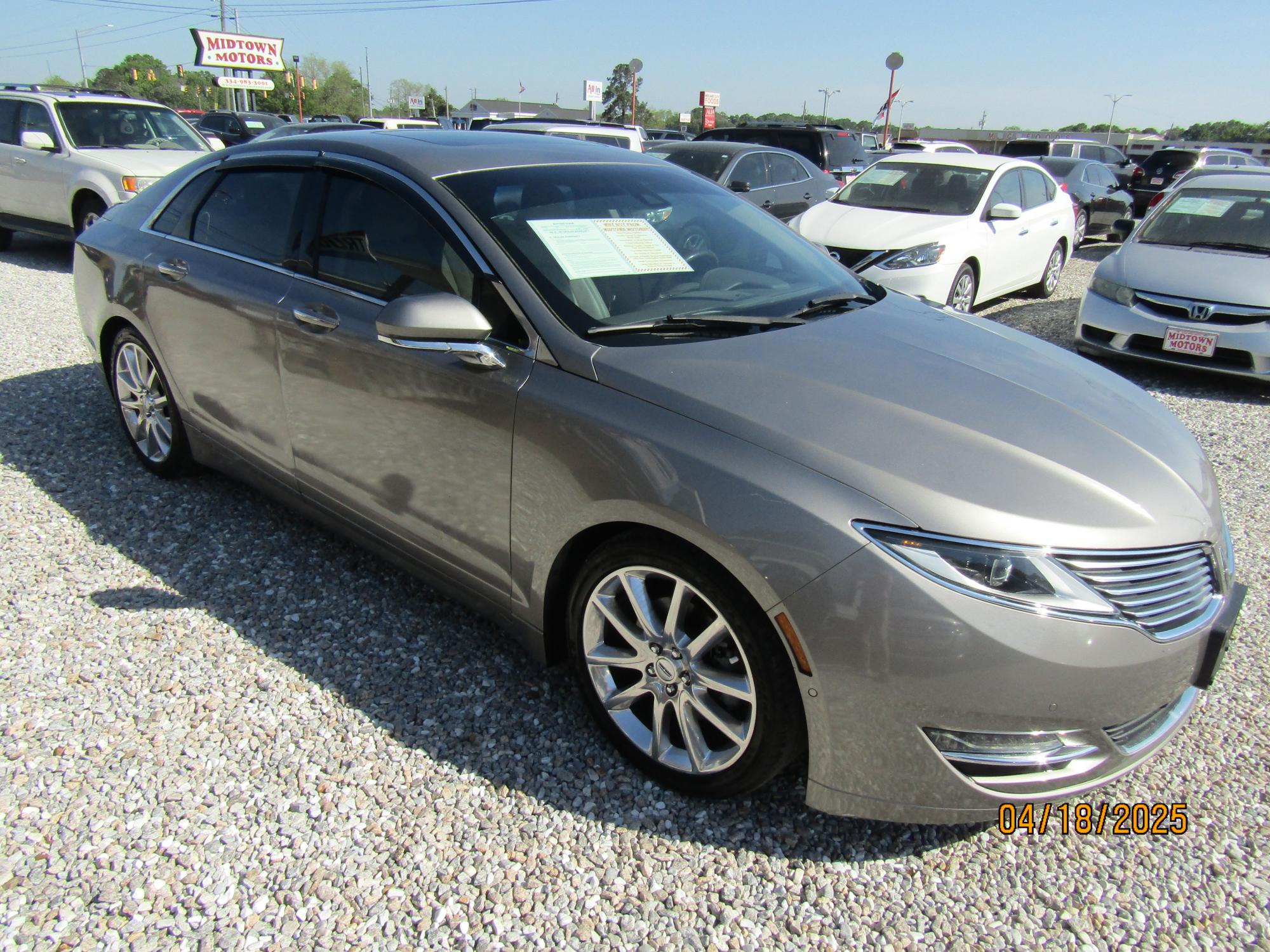 photo of 2016 Lincoln MKZ 