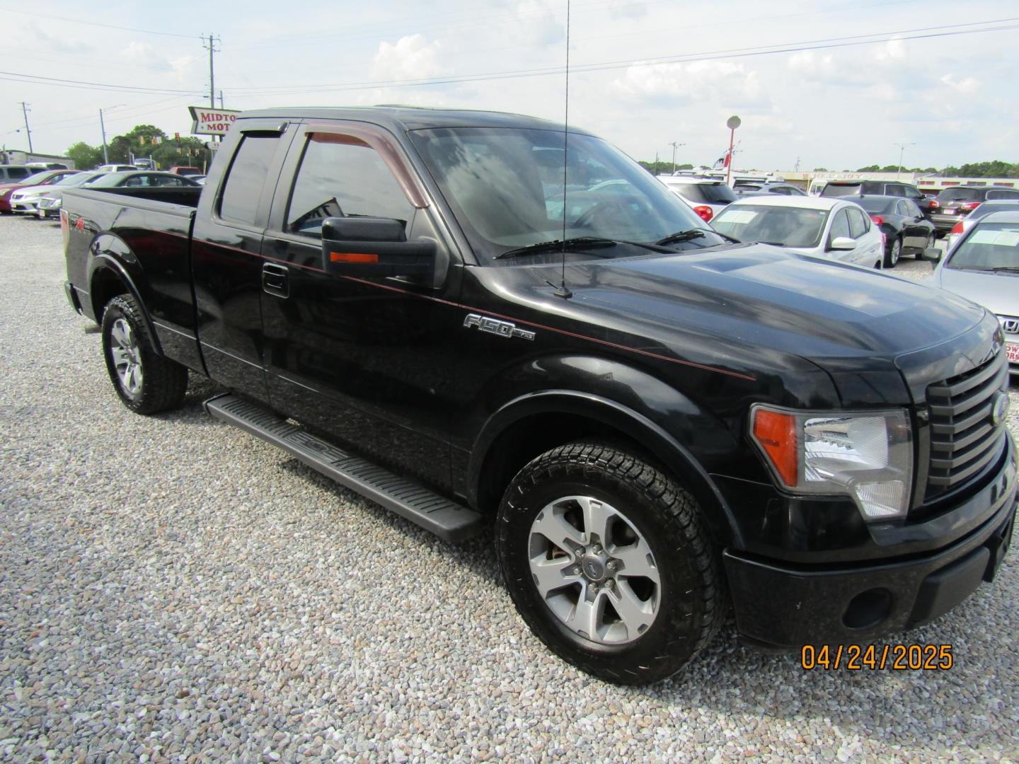 2010 Black Ford F-150 Lariat SuperCab 6.5-ft. Bed 2WD (1FTEX1C88AK) with an 4.6L V8 SOHC 24V engine, Automatic transmission, located at 15016 S Hwy 231, Midland City, AL, 36350, (334) 983-3001, 31.306210, -85.495277 - Photo#0