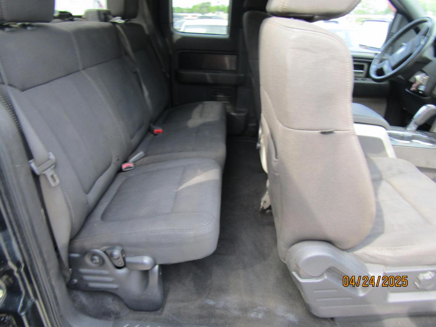 2010 Black Ford F-150 Lariat SuperCab 6.5-ft. Bed 2WD (1FTEX1C88AK) with an 4.6L V8 SOHC 24V engine, Automatic transmission, located at 15016 S Hwy 231, Midland City, AL, 36350, (334) 983-3001, 31.306210, -85.495277 - Photo#8