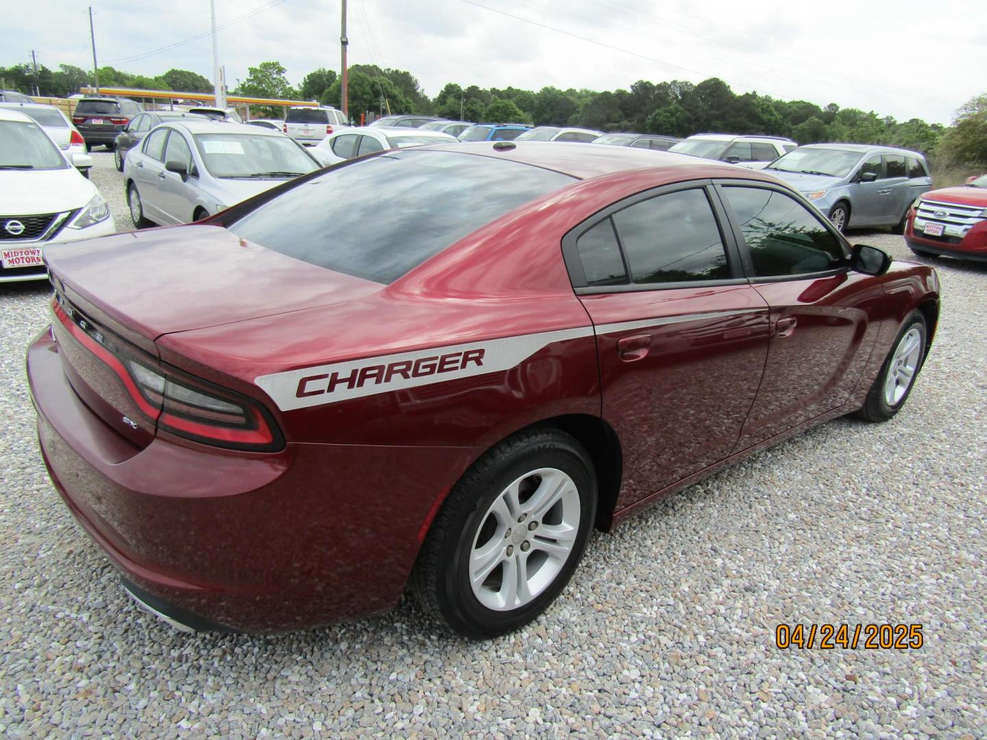 2018 Red Dodge Charger SE (2C3CDXBG2JH) with an 3.6L V6 DOHC 24V engine, Automatic transmission, located at 15016 S Hwy 231, Midland City, AL, 36350, (334) 983-3001, 31.306210, -85.495277 - Photo#7