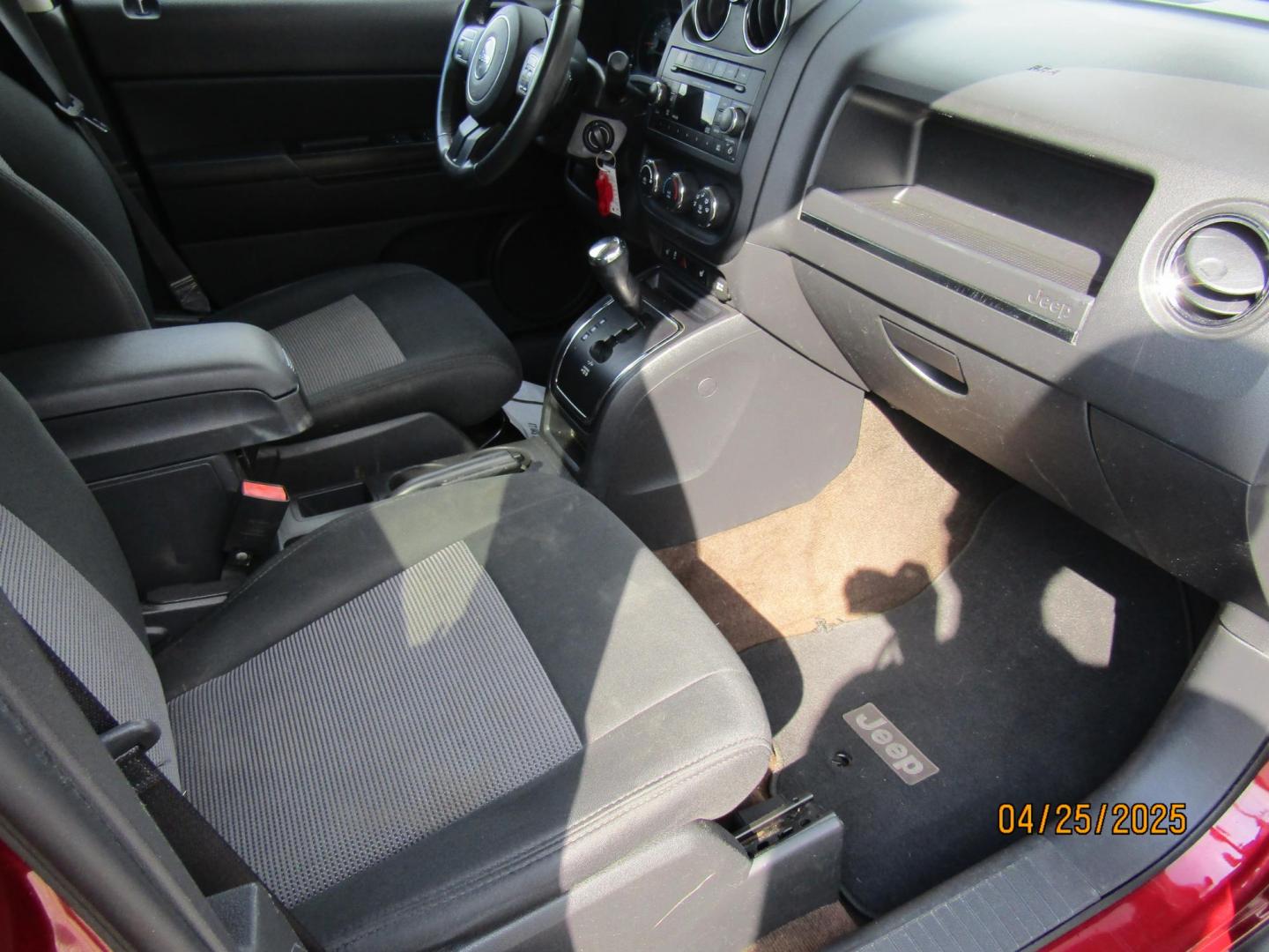 2014 Red Jeep Patriot Latitude 2WD (1C4NJPFB7ED) with an 2.4L L4 DOHC 16V engine, Automatic transmission, located at 15016 S Hwy 231, Midland City, AL, 36350, (334) 983-3001, 31.306210, -85.495277 - Photo#9