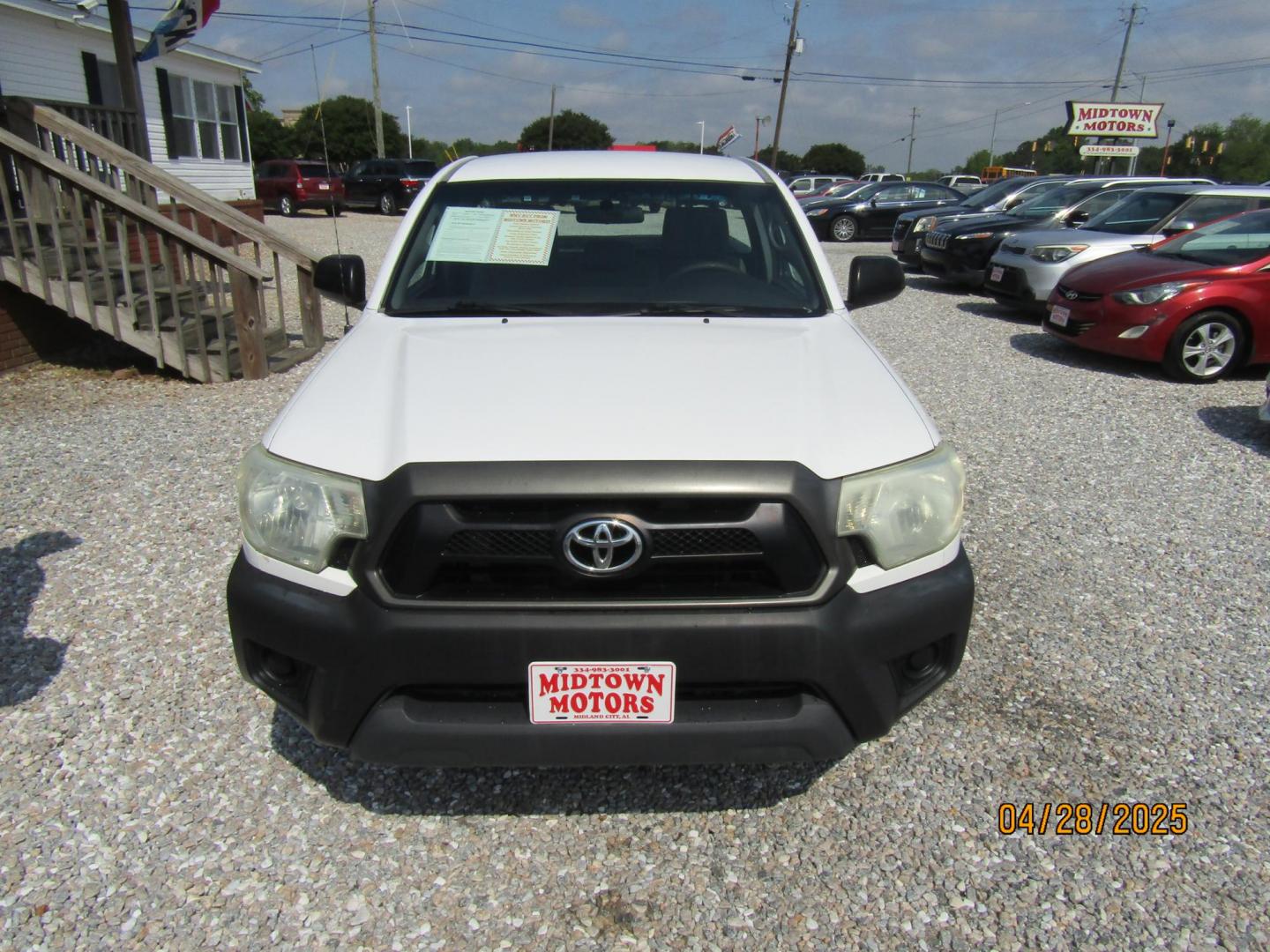 2012 WHITE Toyota Tacoma Regular Cab 2WD (5TFNX4CNXCX) with an 2.7L L4 DOHC 16V engine, Automatic transmission, located at 15016 S Hwy 231, Midland City, AL, 36350, (334) 983-3001, 31.306210, -85.495277 - Photo#1