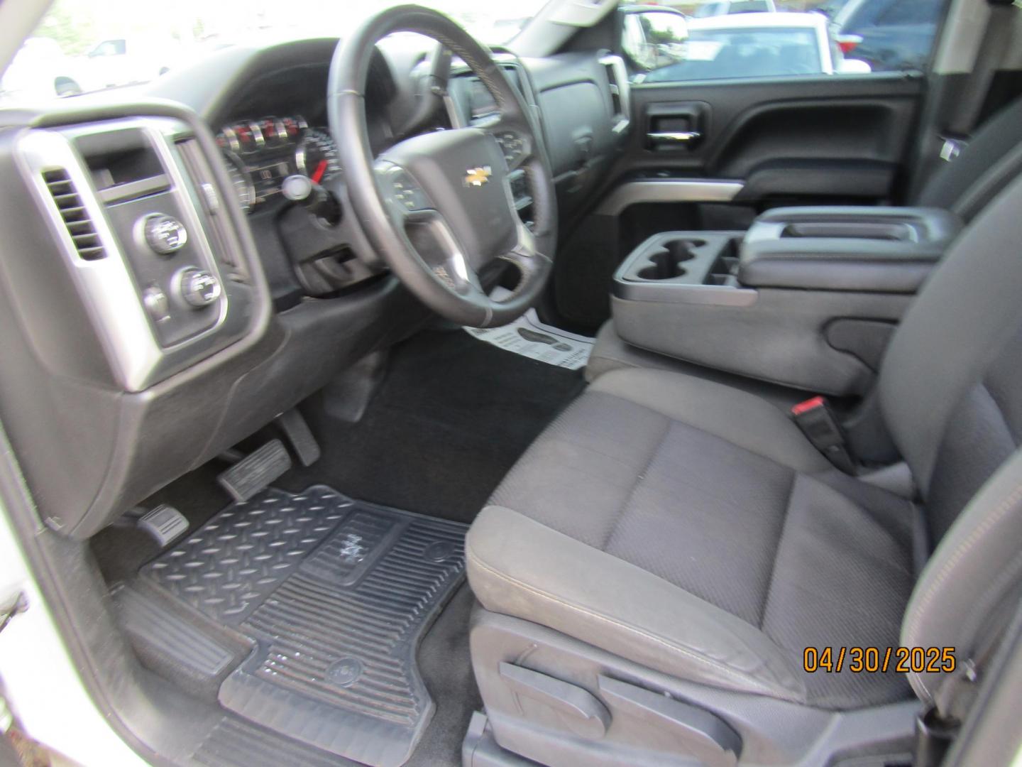 2014 Silver Chevrolet Silverado 1500 1LT Double Cab 4WD (1GCVKREH4EZ) with an 4.3L V6 OHV 12V engine, Automatic transmission, located at 15016 S Hwy 231, Midland City, AL, 36350, (334) 983-3001, 31.306210, -85.495277 - Photo#3