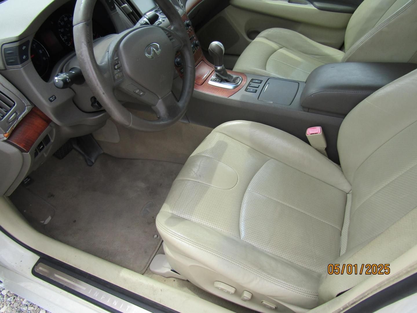 2007 WHITE Infiniti G35 Base (JNKBV61E07M) with an 3.5L V6 DOHC 24V engine, Automatic transmission, located at 15016 S Hwy 231, Midland City, AL, 36350, (334) 983-3001, 31.306210, -85.495277 - Photo#3