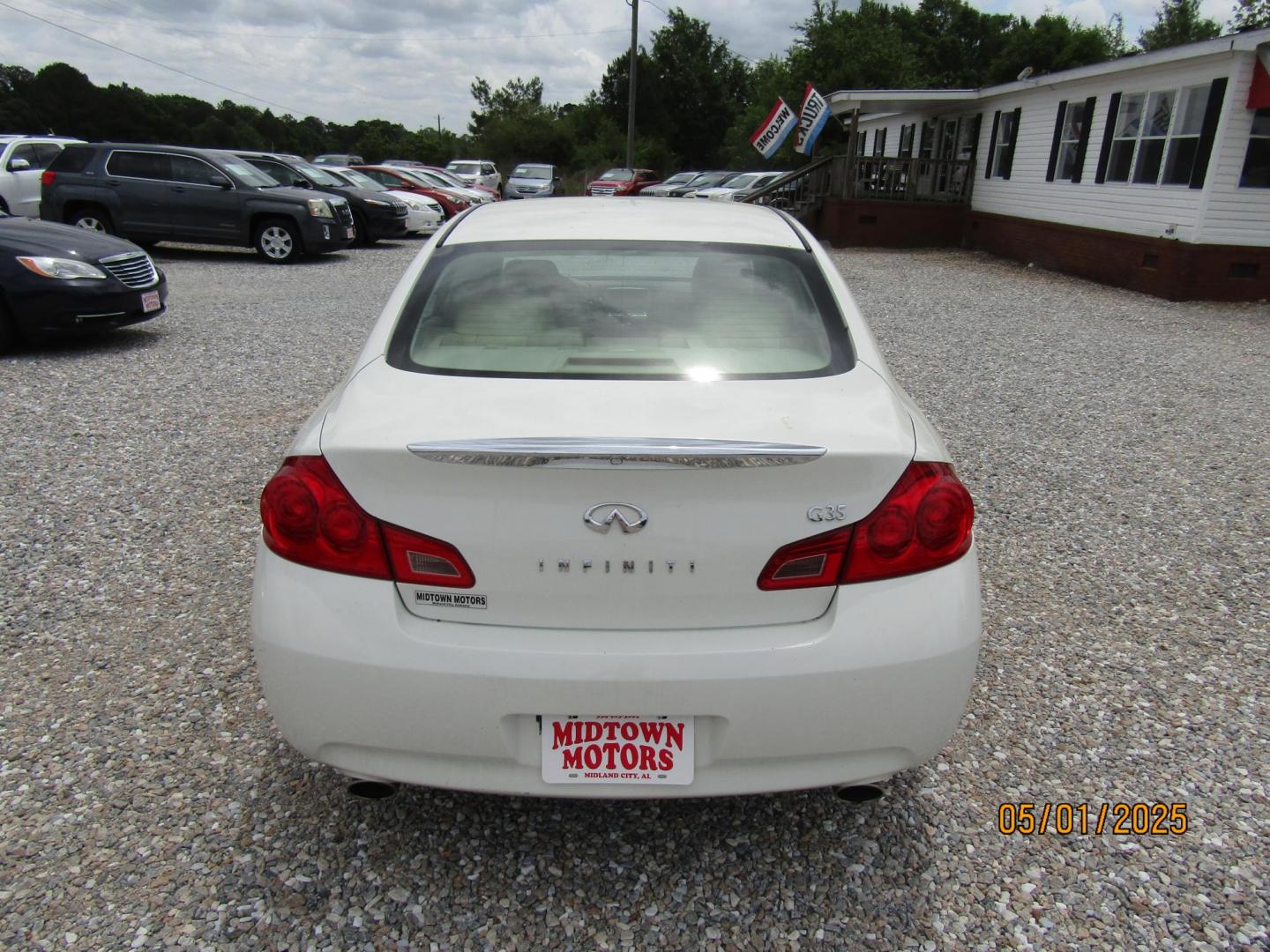 2007 WHITE Infiniti G35 Base (JNKBV61E07M) with an 3.5L V6 DOHC 24V engine, Automatic transmission, located at 15016 S Hwy 231, Midland City, AL, 36350, (334) 983-3001, 31.306210, -85.495277 - Photo#6