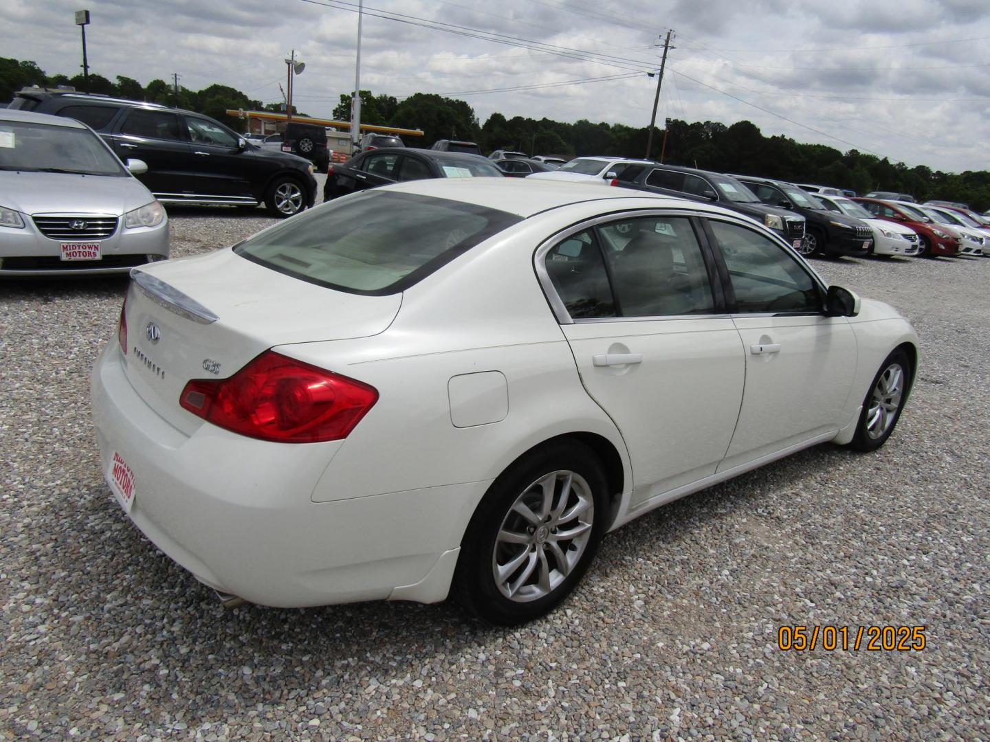 2007 WHITE Infiniti G35 Base (JNKBV61E07M) with an 3.5L V6 DOHC 24V engine, Automatic transmission, located at 15016 S Hwy 231, Midland City, AL, 36350, (334) 983-3001, 31.306210, -85.495277 - Photo#7