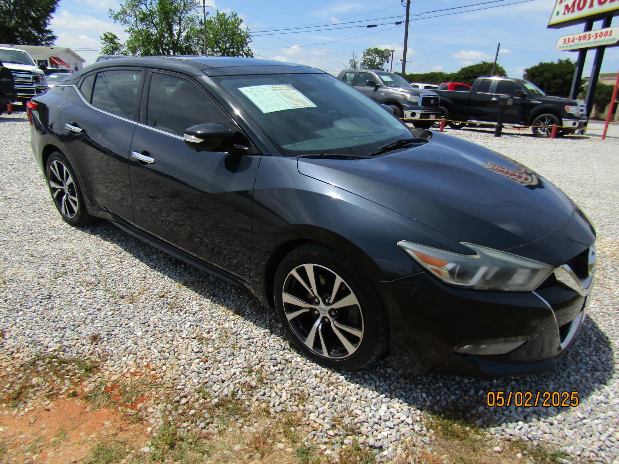 photo of 2016 Nissan Maxima 
