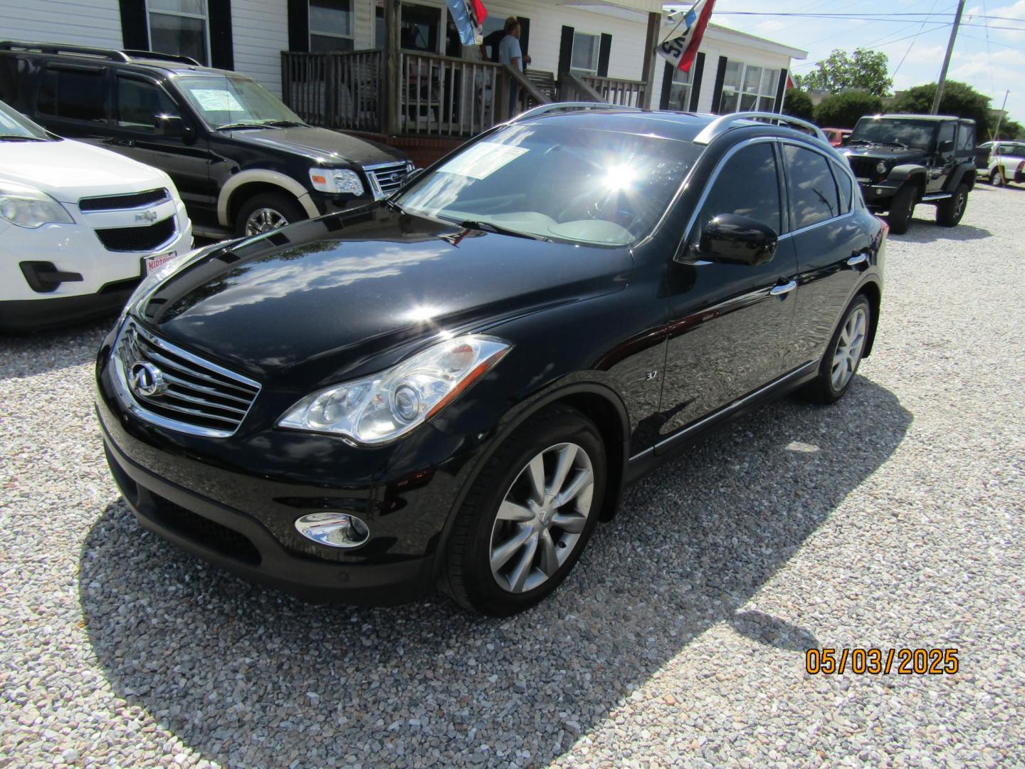 2015 Black Infiniti QX50 Base RWD (JN1BJ0HP6FM) with an 3.7L V6 DOHC 24V engine, Automatic transmission, located at 15016 S Hwy 231, Midland City, AL, 36350, (334) 983-3001, 31.306210, -85.495277 - Photo#2