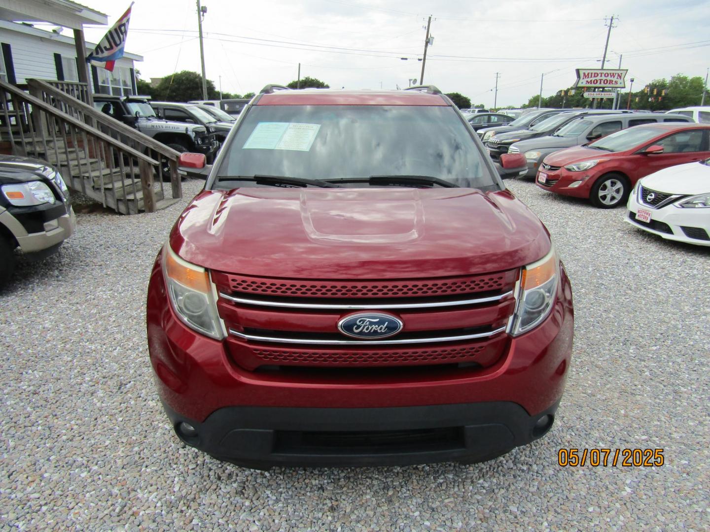 2015 Red Ford Explorer Limited FWD (1FM5K7F89FG) with an 3.5L V6 DOHC 24V engine, Automatic transmission, located at 15016 S Hwy 231, Midland City, AL, 36350, (334) 983-3001, 31.306210, -85.495277 - Photo#1