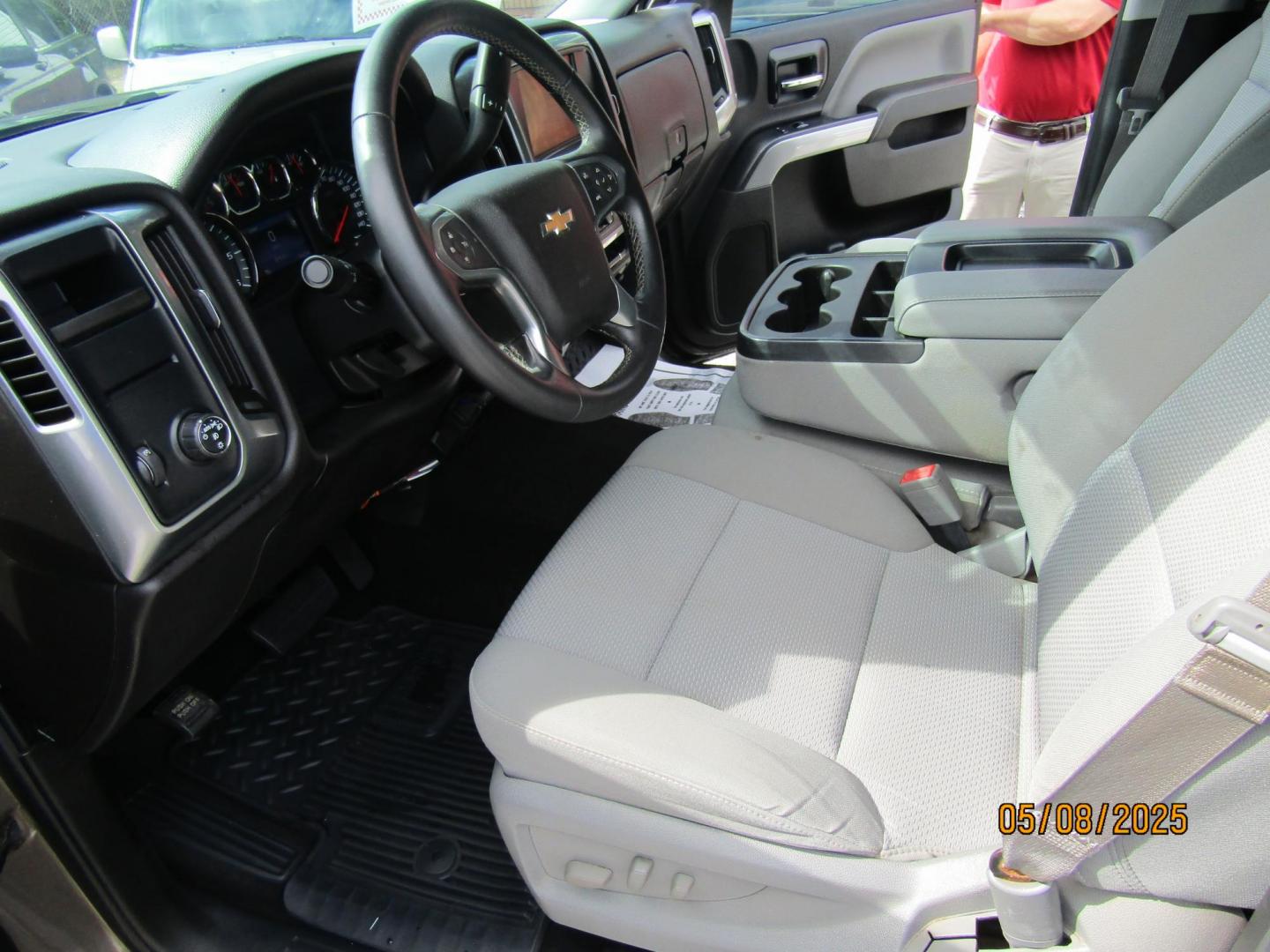 2014 Brown Chevrolet Silverado 1500 1LT Double Cab 2WD (1GCRCREH5EZ) with an 4.3L V6 OHV 12V engine, Automatic transmission, located at 15016 S Hwy 231, Midland City, AL, 36350, (334) 983-3001, 31.306210, -85.495277 - Photo#3