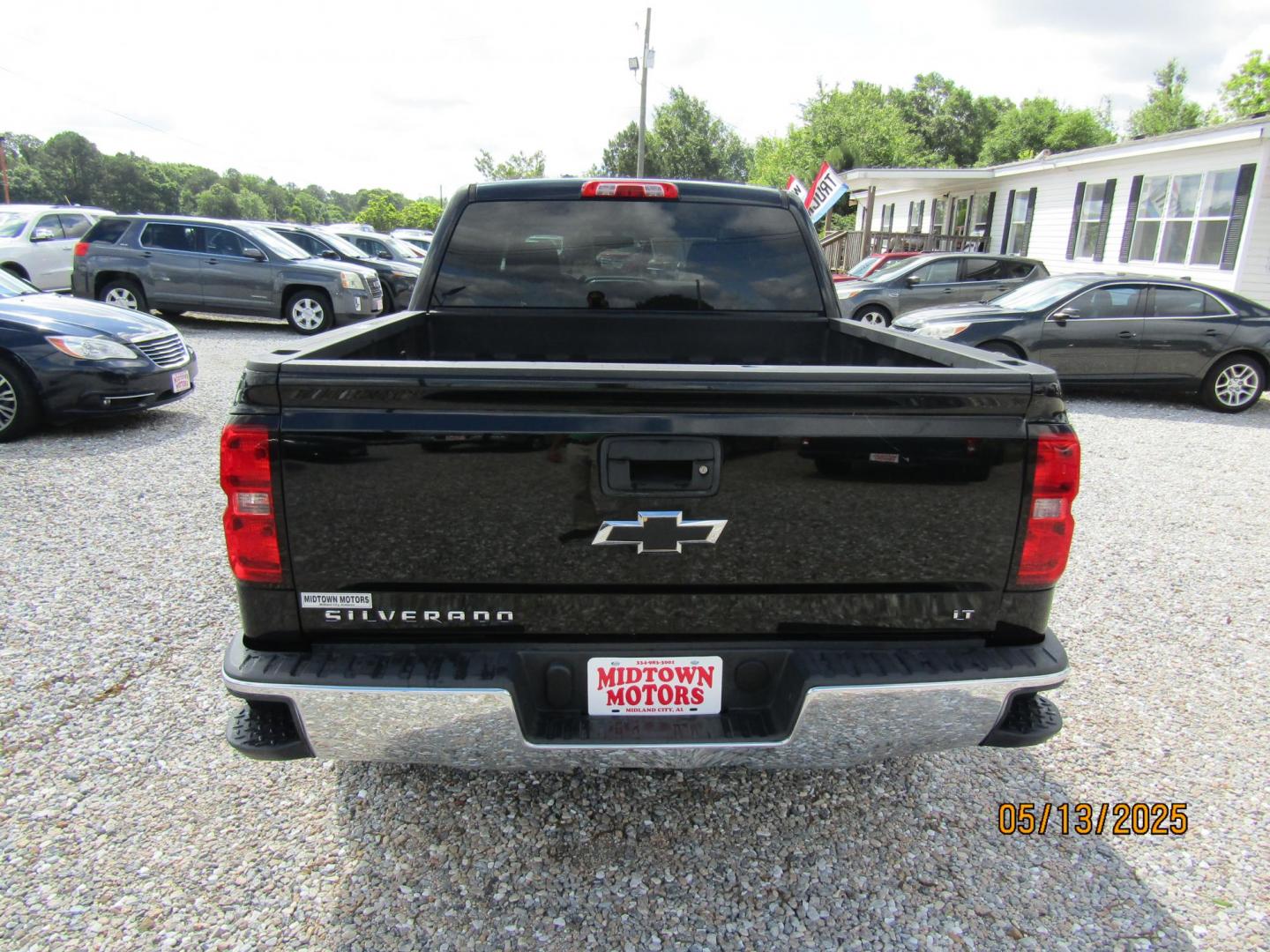 2016 Black Chevrolet Silverado 1500 LT Crew Cab 2WD (3GCPCREC5GG) with an 5.3L V8 OHV 16V engine, Automatic transmission, located at 15016 S Hwy 231, Midland City, AL, 36350, (334) 983-3001, 31.306210, -85.495277 - Photo#6
