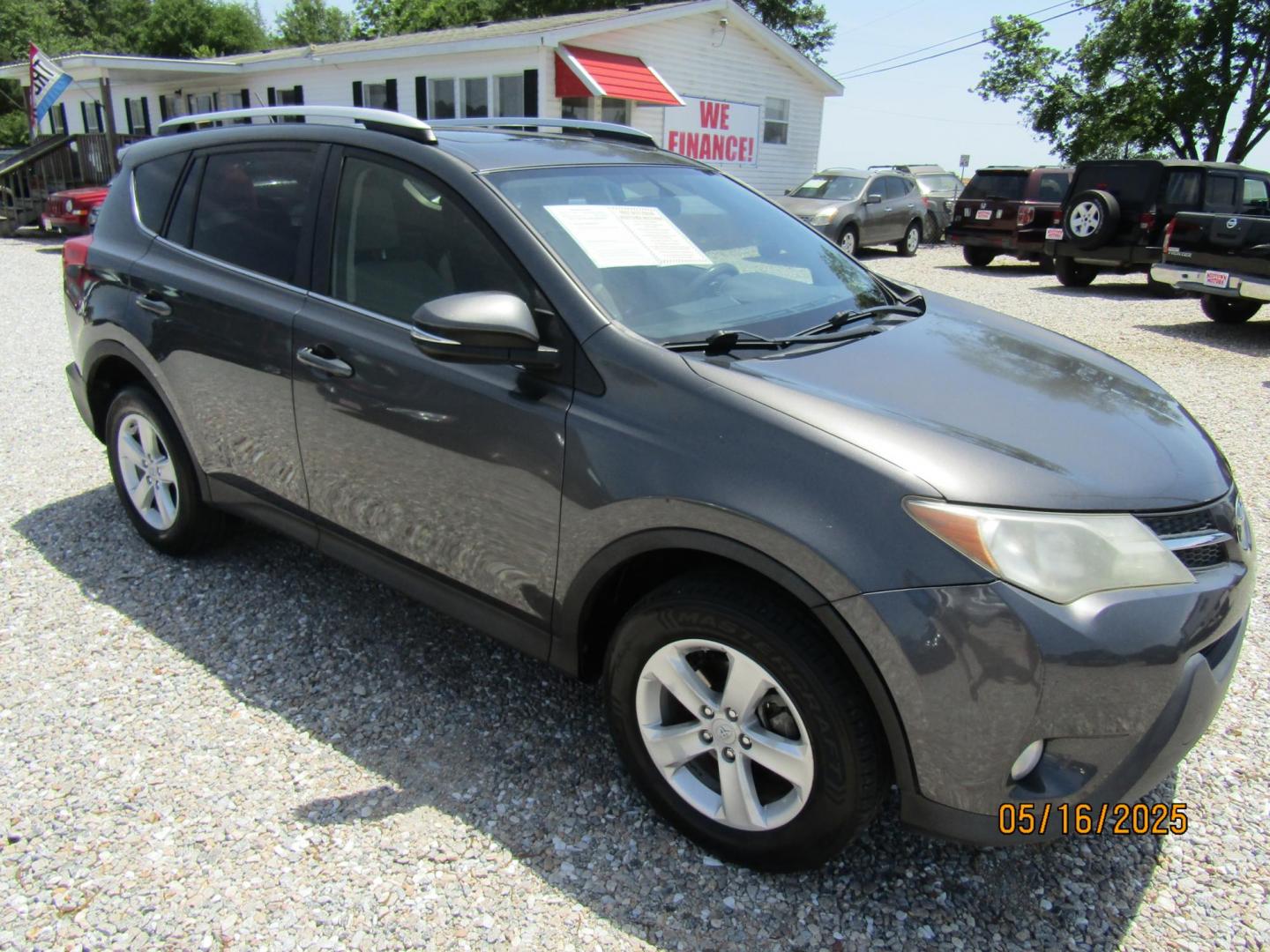 2014 Gray Toyota RAV4 XLE FWD (JTMWFREV7EJ) with an 2.5L L4 DOHC 16V engine, Automatic transmission, located at 15016 S Hwy 231, Midland City, AL, 36350, (334) 983-3001, 31.306210, -85.495277 - Photo#0