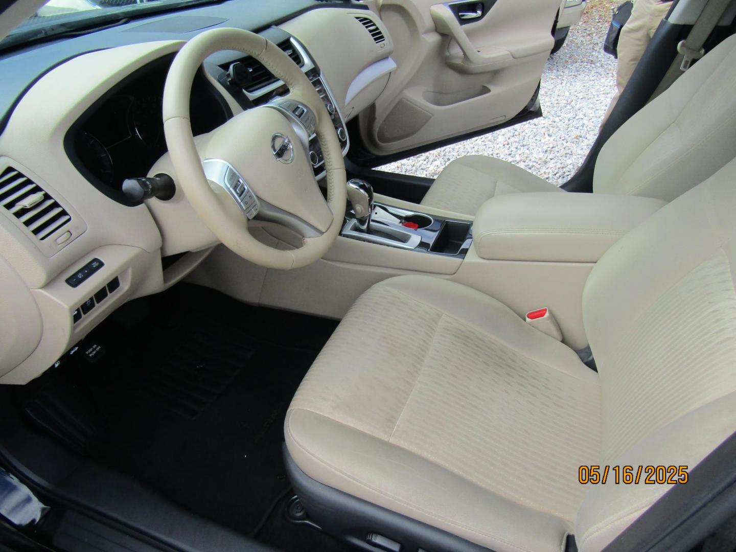 2018 Black Nissan Altima 2.5 (1N4AL3AP9JC) with an 2.5L L4 DOHC 16V engine, Automatic transmission, located at 15016 S Hwy 231, Midland City, AL, 36350, (334) 983-3001, 31.306210, -85.495277 - Photo#3