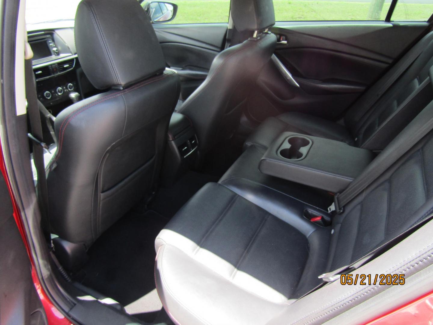 2015 Red Mazda Mazda6 i Grand Touring (JM1GJ1W61F1) with an 2.5L L4 DOHC 16V engine, Automatic transmission, located at 15016 S Hwy 231, Midland City, AL, 36350, (334) 983-3001, 31.306210, -85.495277 - Photo#4