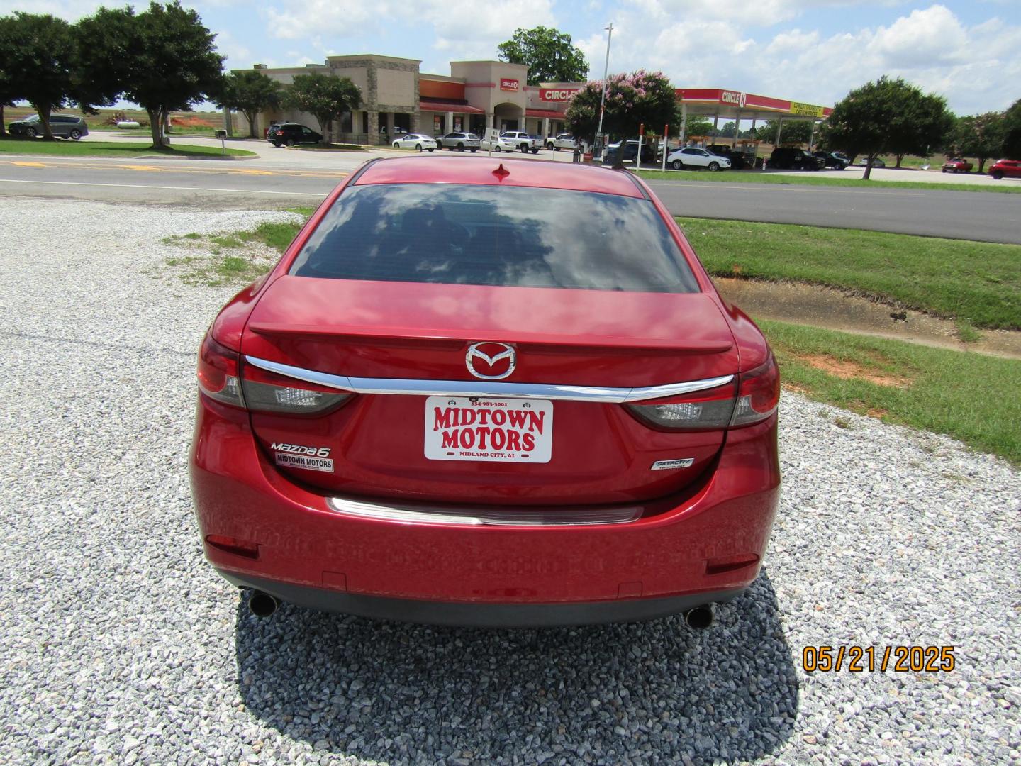 2015 Red Mazda Mazda6 i Grand Touring (JM1GJ1W61F1) with an 2.5L L4 DOHC 16V engine, Automatic transmission, located at 15016 S Hwy 231, Midland City, AL, 36350, (334) 983-3001, 31.306210, -85.495277 - Photo#6