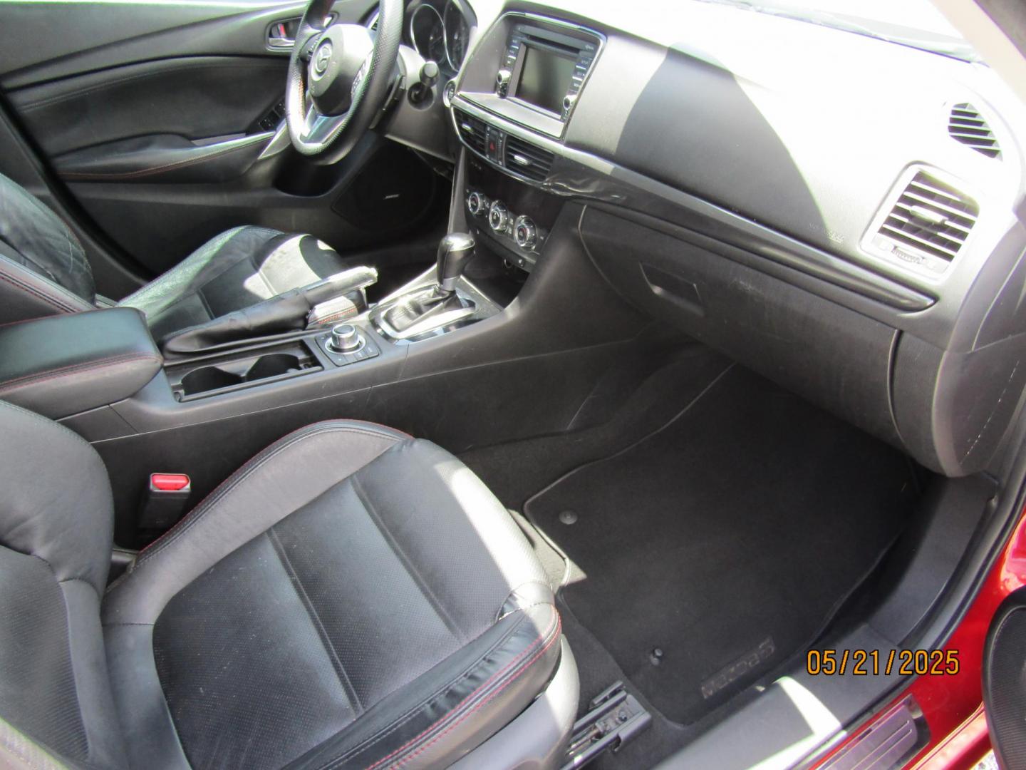 2015 Red Mazda Mazda6 i Grand Touring (JM1GJ1W61F1) with an 2.5L L4 DOHC 16V engine, Automatic transmission, located at 15016 S Hwy 231, Midland City, AL, 36350, (334) 983-3001, 31.306210, -85.495277 - Photo#9