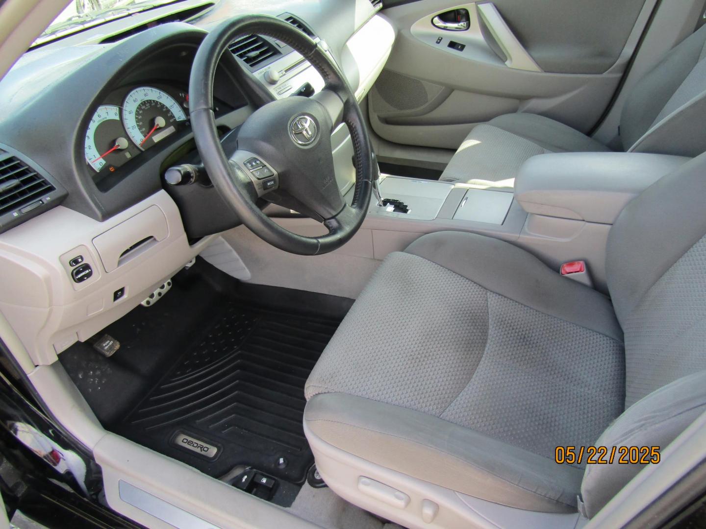 2011 Black Toyota Camry SE 6-Spd MT (4T1BF3EKXBU) with an 2.5L L4 DOHC 16V engine, Automatic transmission, located at 15016 S Hwy 231, Midland City, AL, 36350, (334) 983-3001, 31.306210, -85.495277 - Photo#3