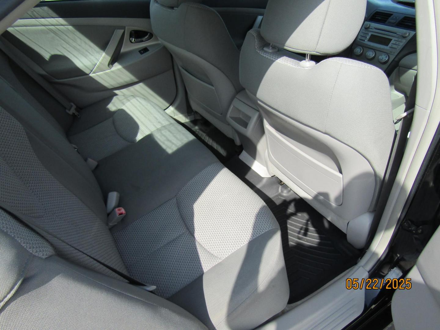 2011 Black Toyota Camry SE 6-Spd MT (4T1BF3EKXBU) with an 2.5L L4 DOHC 16V engine, Automatic transmission, located at 15016 S Hwy 231, Midland City, AL, 36350, (334) 983-3001, 31.306210, -85.495277 - Photo#8