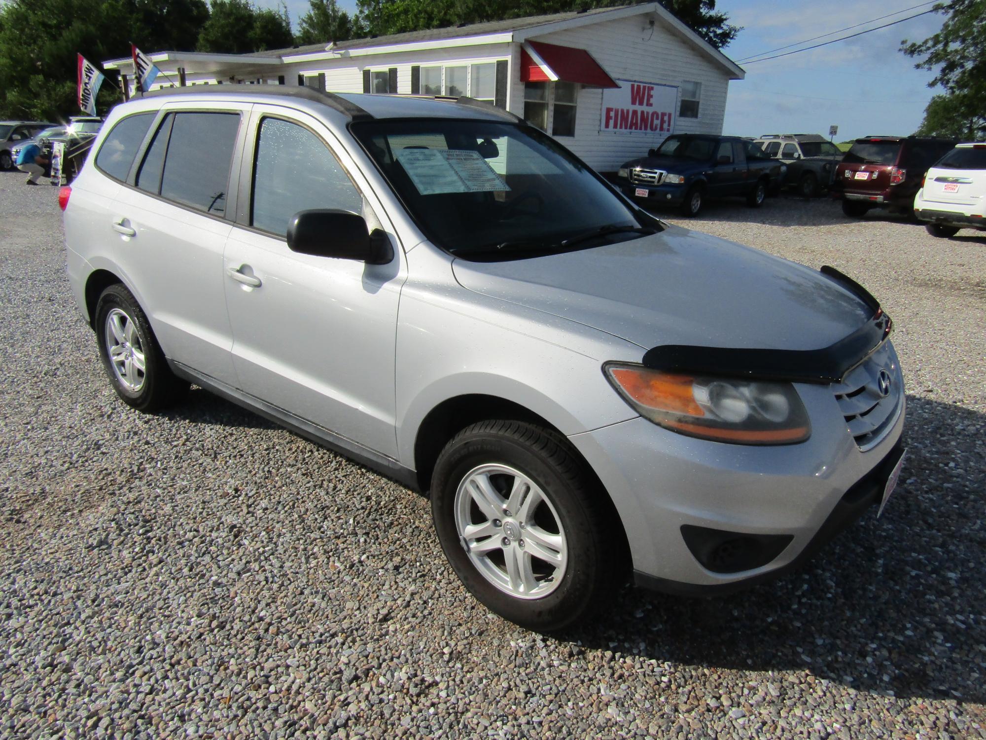 photo of 2010 Hyundai Santa Fe 