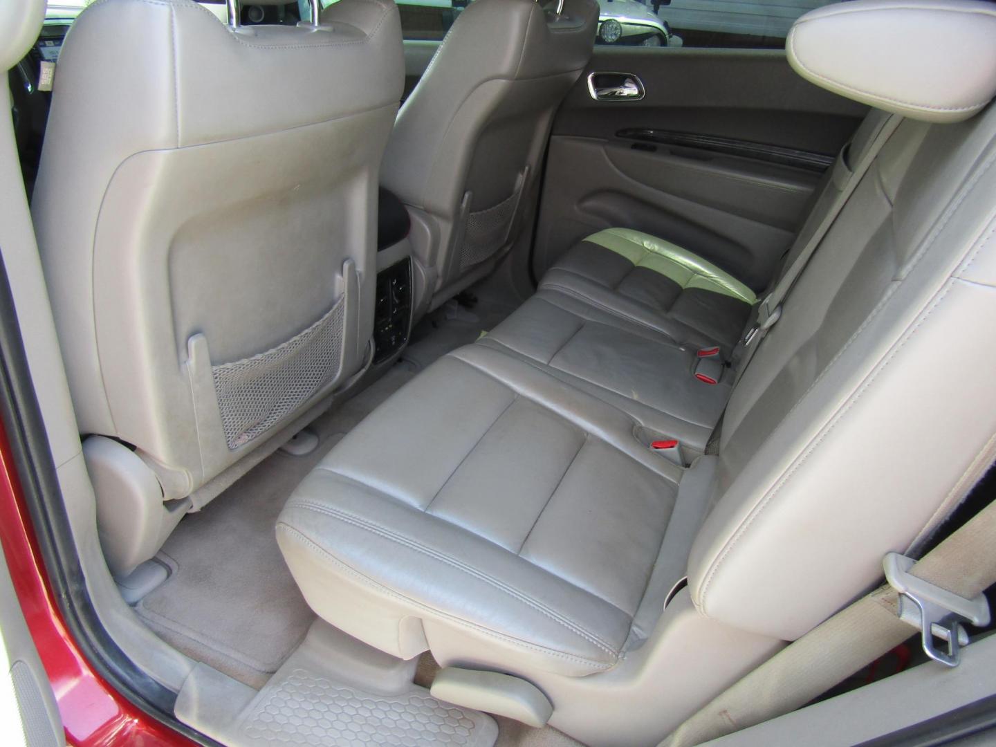 2011 Red Dodge Durango Crew 2WD (1D4SD4GTXBC) with an 5.7L V8 OHV 16V engine, Automatic transmission, located at 15016 S Hwy 231, Midland City, AL, 36350, (334) 983-3001, 31.306210, -85.495277 - Photo#4