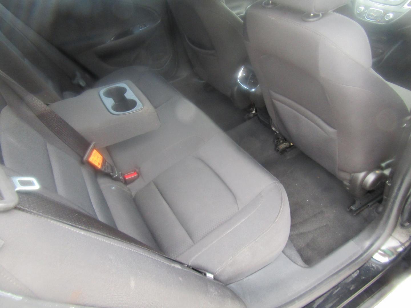 2016 Black Chevrolet Malibu 1LT (1G1ZE5ST0GF) with an 1.5L L4 DOHC 16V engine, Automatic transmission, located at 15016 S Hwy 231, Midland City, AL, 36350, (334) 983-3001, 31.306210, -85.495277 - Photo#8