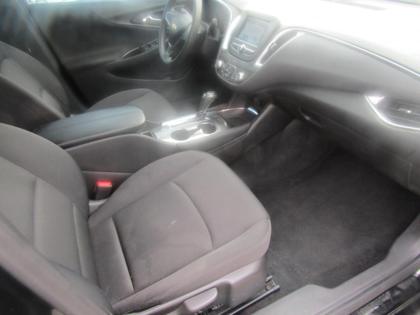 2016 Black Chevrolet Malibu 1LT (1G1ZE5ST0GF) with an 1.5L L4 DOHC 16V engine, Automatic transmission, located at 15016 S Hwy 231, Midland City, AL, 36350, (334) 983-3001, 31.306210, -85.495277 - Photo#9