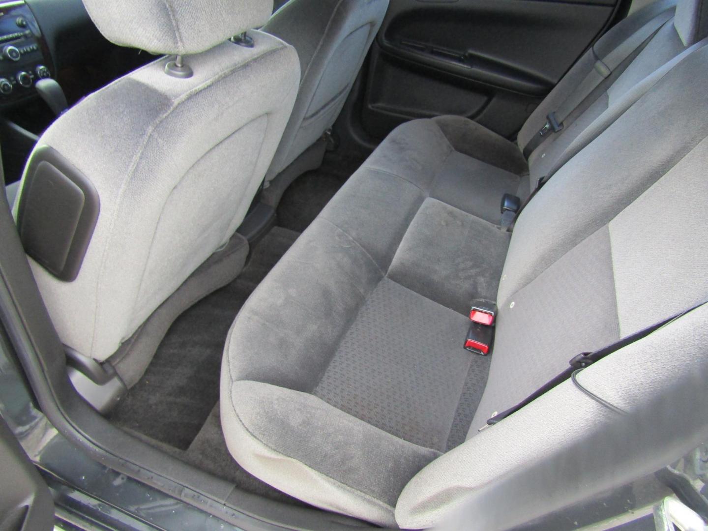 2013 Gray Chevrolet Impala LS (Fleet) (2G1WF5E3XD1) with an 3.6L V6 DOHC 16V FFV engine, Automatic transmission, located at 15016 S Hwy 231, Midland City, AL, 36350, (334) 983-3001, 31.306210, -85.495277 - Photo#4