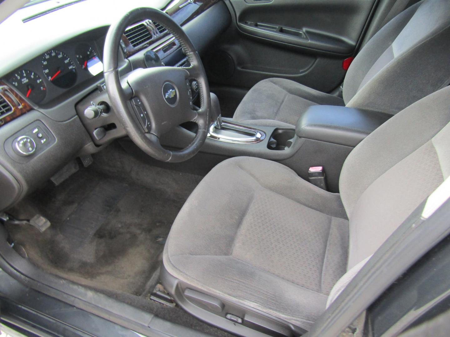 2013 Gray Chevrolet Impala LS (Fleet) (2G1WF5E3XD1) with an 3.6L V6 DOHC 16V FFV engine, Automatic transmission, located at 15016 S Hwy 231, Midland City, AL, 36350, (334) 983-3001, 31.306210, -85.495277 - Photo#3