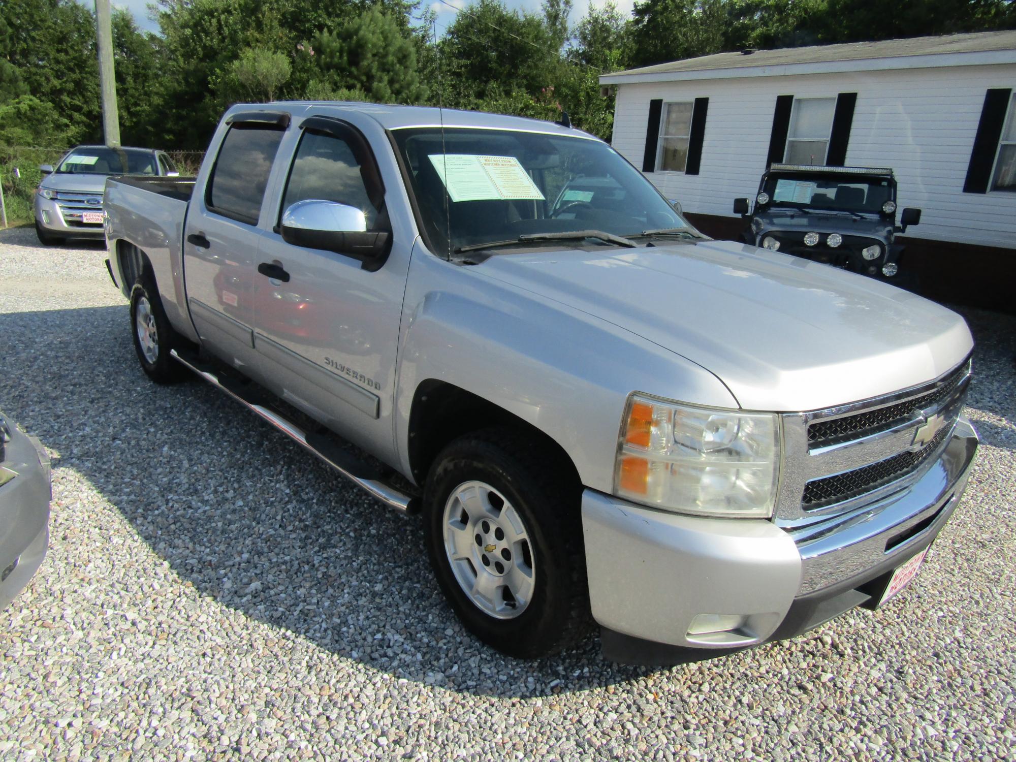 photo of 2011 Chevrolet Silverado 