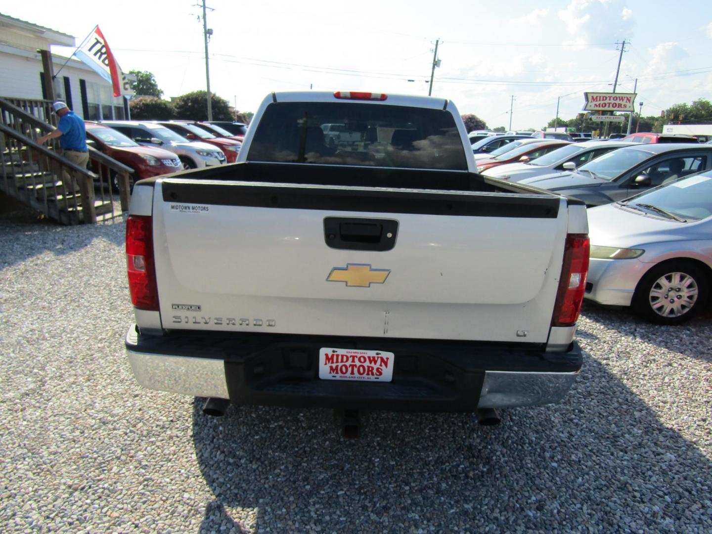 2011 Silver Chevrolet Silverado 1500 LT Crew Cab 2WD (3GCPCSE08BG) with an 5.3L V8 OHV 16V FFV engine, Automatic transmission, located at 15016 S Hwy 231, Midland City, AL, 36350, (334) 983-3001, 31.306210, -85.495277 - Photo#6