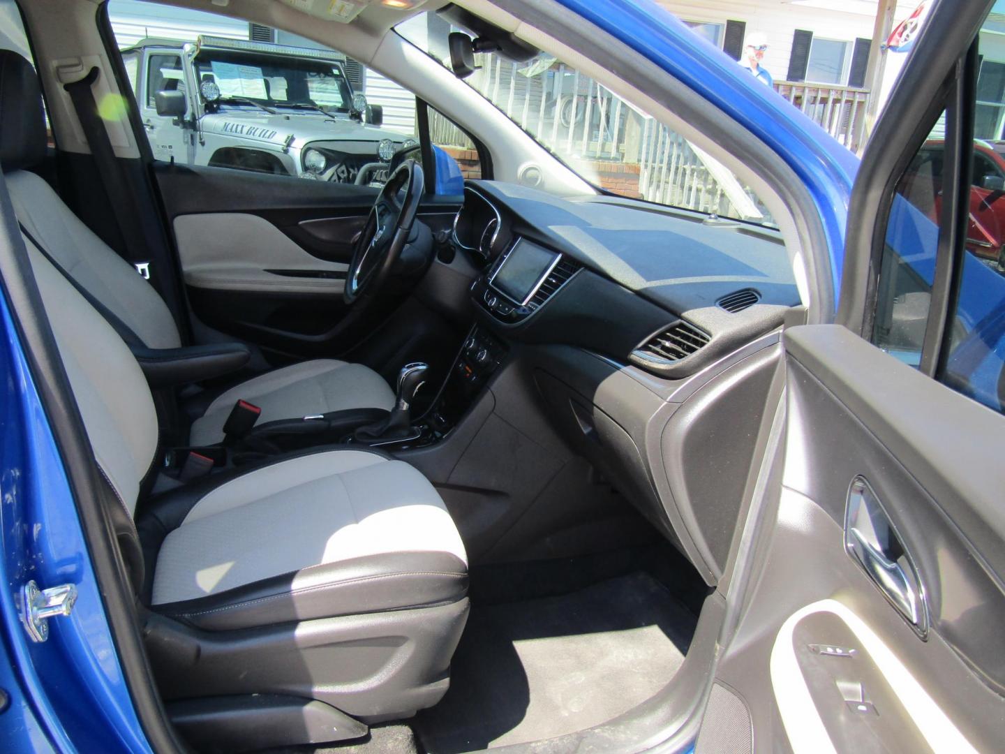 2018 Blue Buick Encore Preferred FWD (KL4CJASB7JB) with an 1.4L L4 DOHC 16V TURBO engine, Automatic transmission, located at 15016 S Hwy 231, Midland City, AL, 36350, (334) 983-3001, 31.306210, -85.495277 - Photo#3