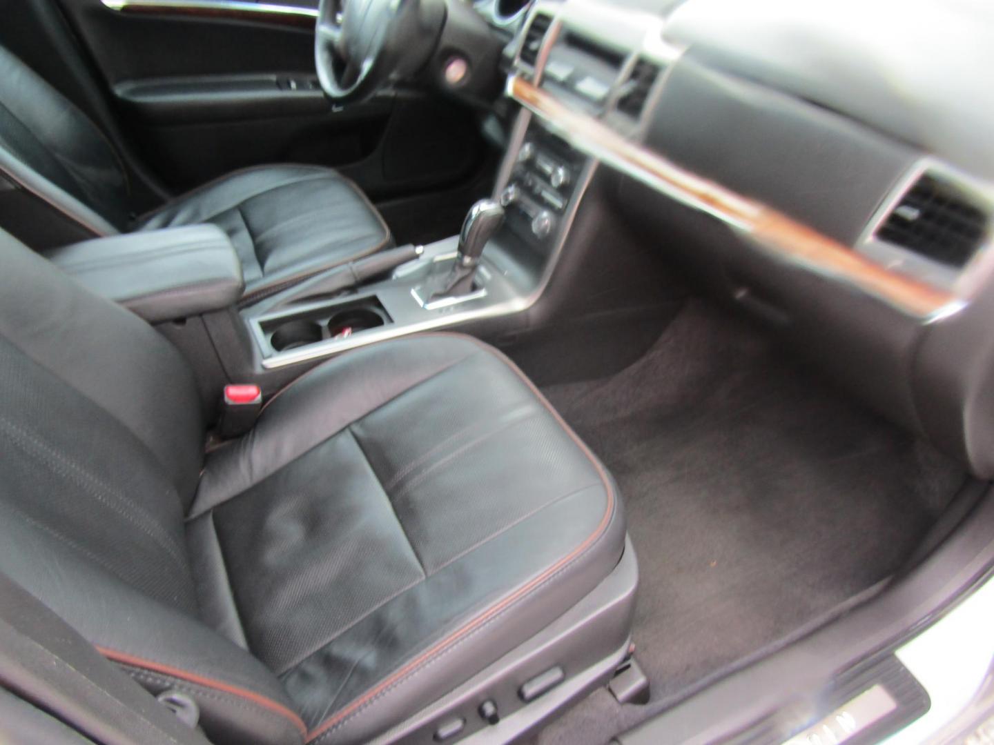 2012 Silver Lincoln MKZ FWD (3LNHL2GC4CR) with an 3.5L V6 DOHC 24V engine, Automatic transmission, located at 15016 S Hwy 231, Midland City, AL, 36350, (334) 983-3001, 31.306210, -85.495277 - Photo#9