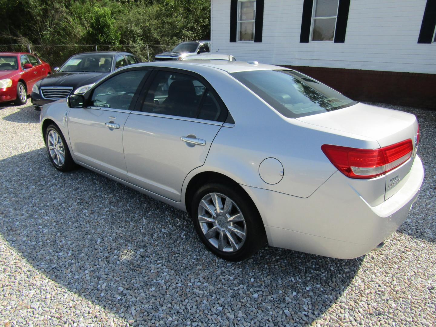 2012 Silver Lincoln MKZ FWD (3LNHL2GC4CR) with an 3.5L V6 DOHC 24V engine, Automatic transmission, located at 15016 S Hwy 231, Midland City, AL, 36350, (334) 983-3001, 31.306210, -85.495277- Photo#5