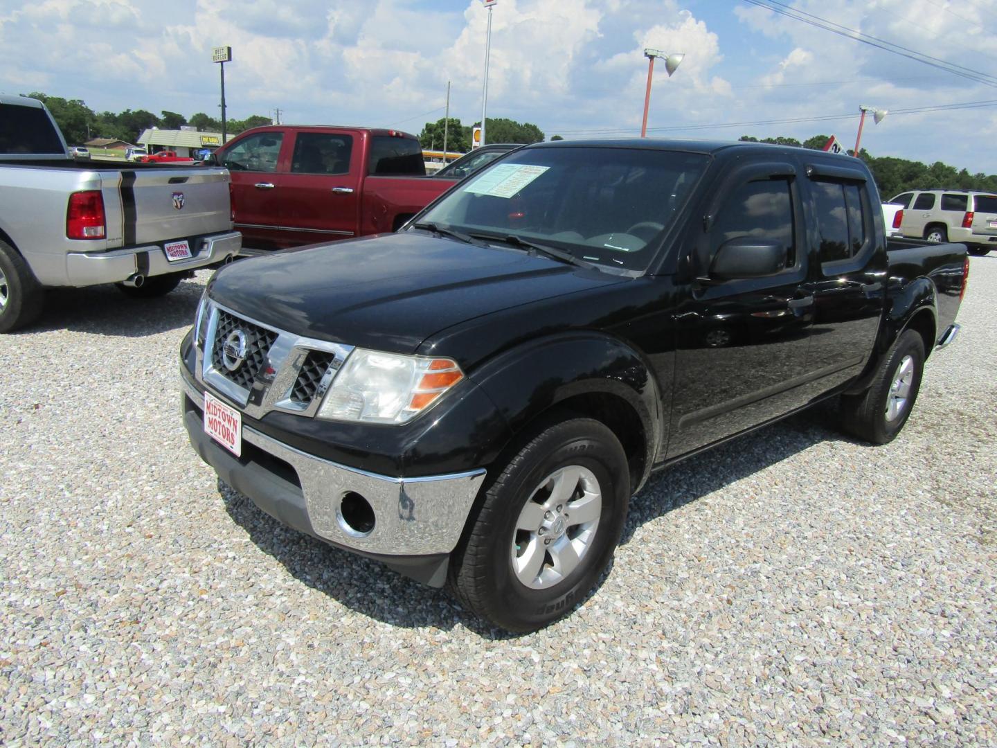 2011 Black Nissan Frontier S Crew Cab 2WD (1N6AD0ER9BC) with an 4.0L V6 DOHC 24V engine, Automatic transmission, located at 15016 S Hwy 231, Midland City, AL, 36350, (334) 983-3001, 31.306210, -85.495277 - Photo#2