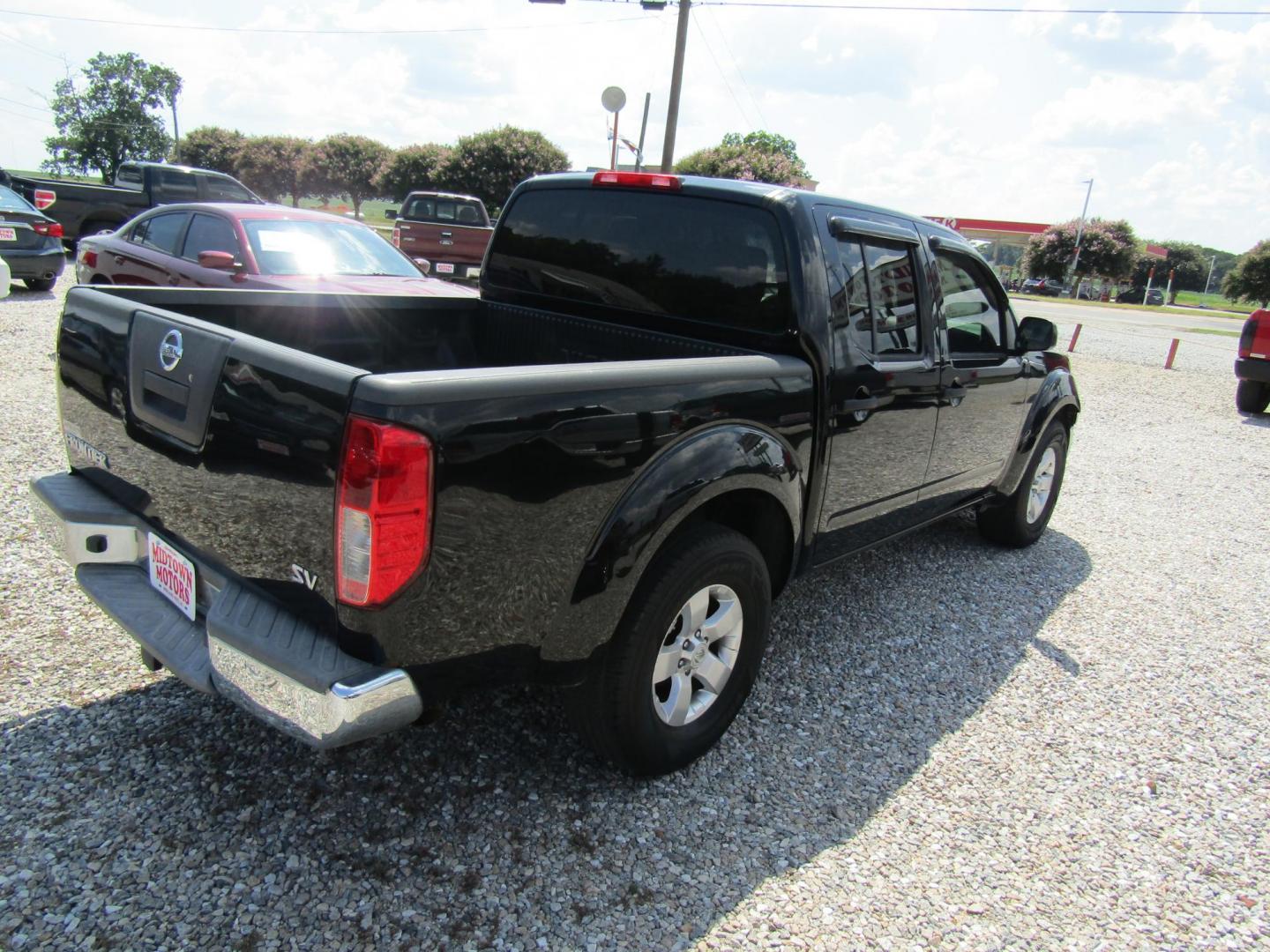 2011 Black Nissan Frontier S Crew Cab 2WD (1N6AD0ER9BC) with an 4.0L V6 DOHC 24V engine, Automatic transmission, located at 15016 S Hwy 231, Midland City, AL, 36350, (334) 983-3001, 31.306210, -85.495277 - Photo#7