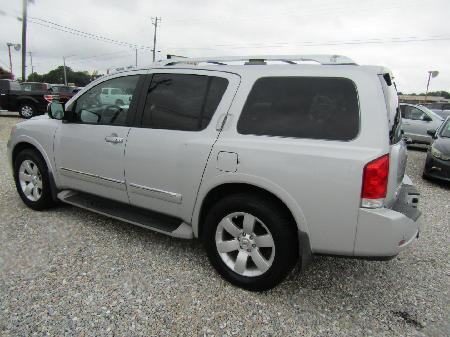 2012 Silver Nissan Armada SL 2WD (5N1BA0NDXCN) with an 5.6L V8 DOHC 32V FFV engine, Automatic transmission, located at 15016 S Hwy 231, Midland City, AL, 36350, (334) 983-3001, 31.306210, -85.495277 - Photo#5