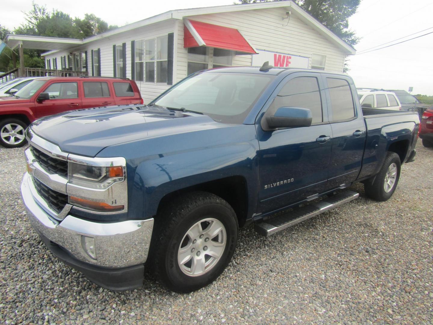 2017 Blue Chevrolet Silverado 1500 LT Double Cab 4WD (1GCVKRECXHZ) with an 5.3L V8 OHV 16V engine, Automatic transmission, located at 15016 S Hwy 231, Midland City, AL, 36350, (334) 983-3001, 31.306210, -85.495277 - Photo#2