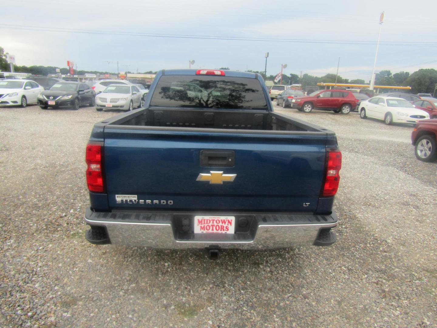 2017 Blue Chevrolet Silverado 1500 LT Double Cab 4WD (1GCVKRECXHZ) with an 5.3L V8 OHV 16V engine, Automatic transmission, located at 15016 S Hwy 231, Midland City, AL, 36350, (334) 983-3001, 31.306210, -85.495277 - Photo#6