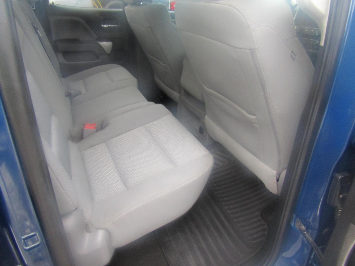 2017 Blue Chevrolet Silverado 1500 LT Double Cab 4WD (1GCVKRECXHZ) with an 5.3L V8 OHV 16V engine, Automatic transmission, located at 15016 S Hwy 231, Midland City, AL, 36350, (334) 983-3001, 31.306210, -85.495277 - Photo#8