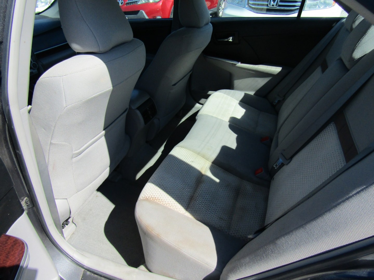 2013 DK GRAY Toyota Camry SE (4T1BF1FK8DU) with an 2.5L L4 DOHC 16V engine, Automatic transmission, located at 15016 S Hwy 231, Midland City, AL, 36350, (334) 983-3001, 31.306210, -85.495277- Photo#3