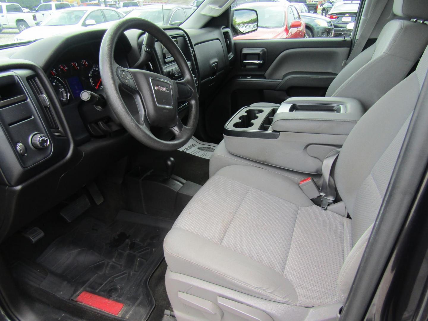 2015 DK GRAY GMC Sierra 1500 Base Double Cab 4WD (1GTV2TEH8FZ) with an 4.3L V6 OHV 12V engine, Automatic transmission, located at 15016 S Hwy 231, Midland City, AL, 36350, (334) 983-3001, 31.306210, -85.495277 - Photo#3