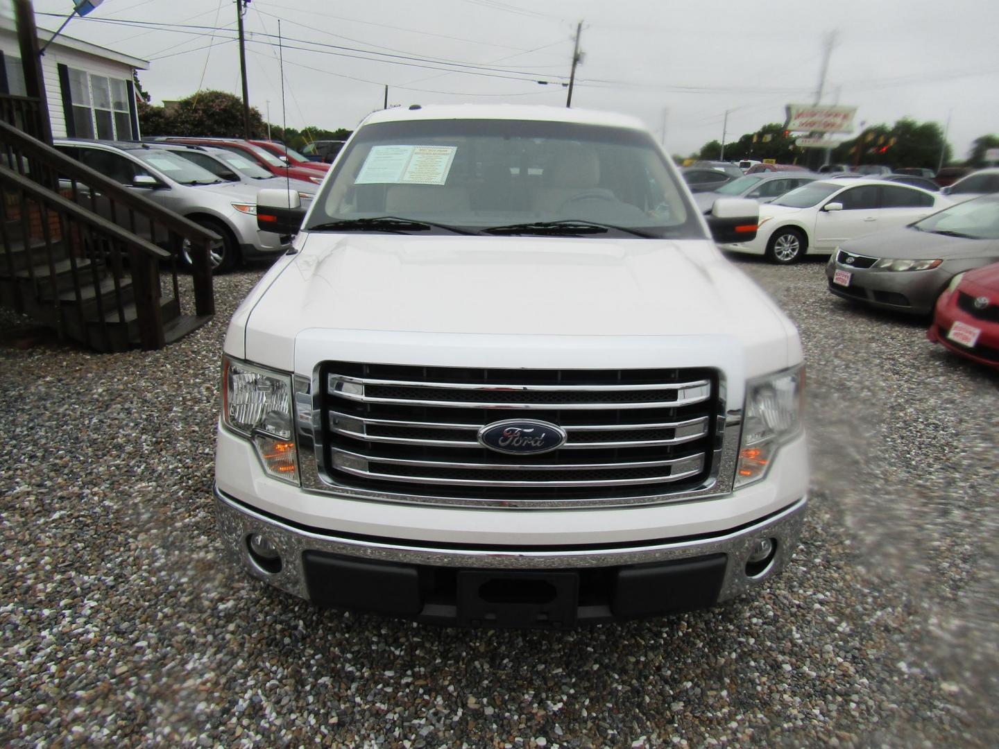 2013 WHITE Ford F-150 Platinum SuperCrew 6.5-ft. Bed 2WD (1FTFW1CT8DK) with an 3.5L V6 TURBO engine, Automatic transmission, located at 15016 S Hwy 231, Midland City, AL, 36350, (334) 983-3001, 31.306210, -85.495277 - Photo#1
