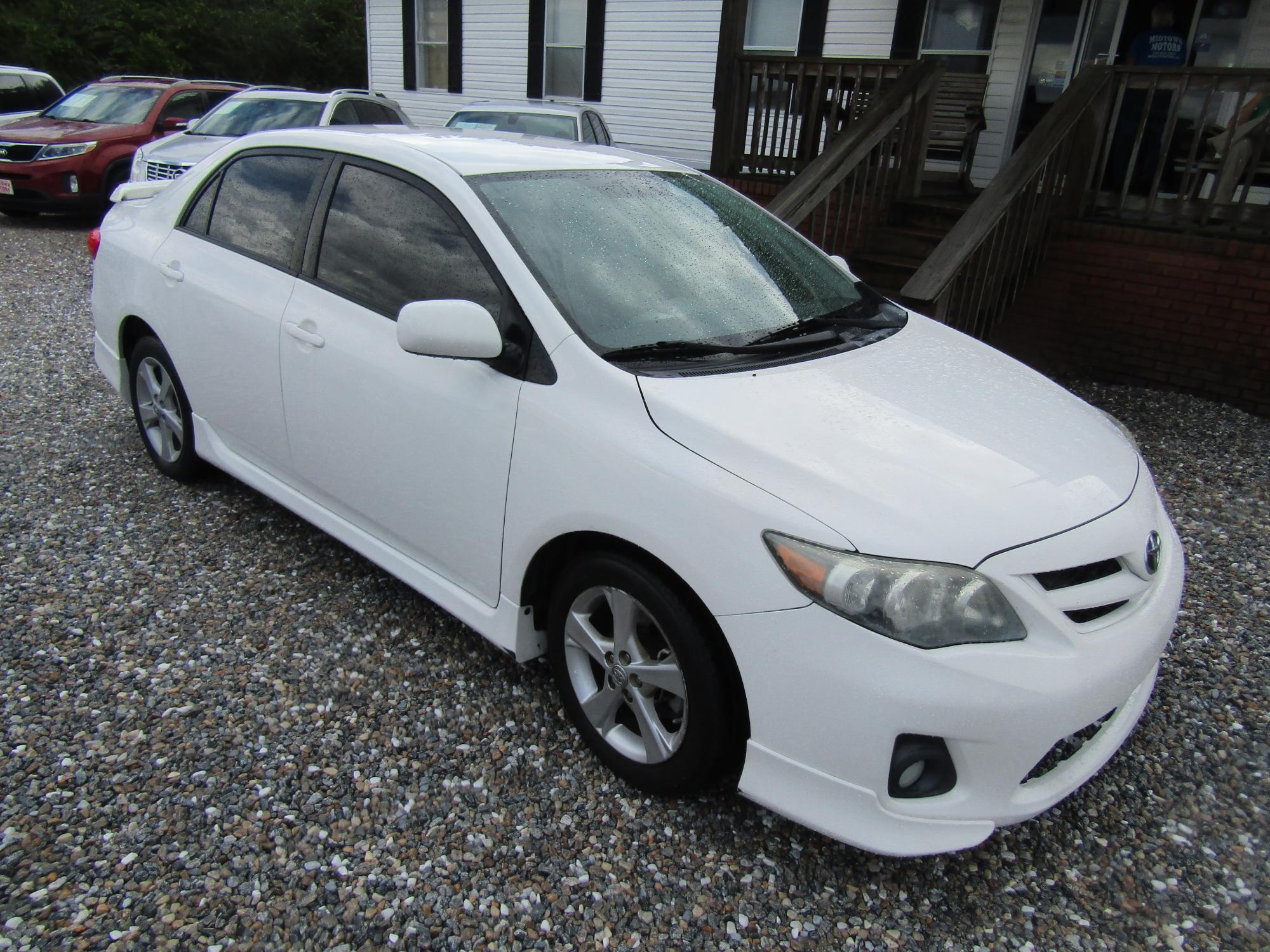 photo of 2013 Toyota Corolla 