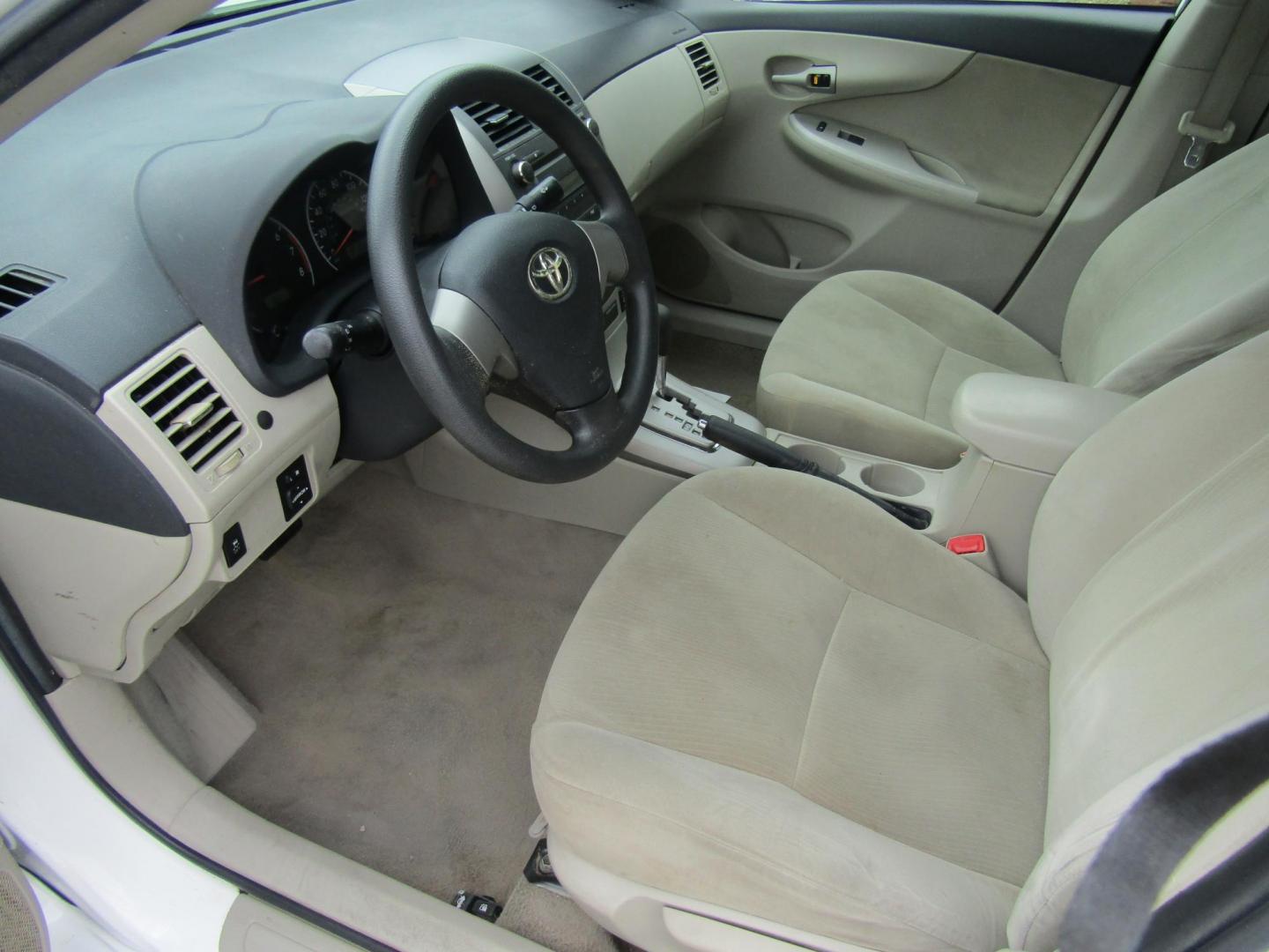 2011 WHITE Toyota Corolla S 5-Speed MT (2T1BU4EEXBC) with an 1.8L L4 DOHC 16V engine, Automatic transmission, located at 15016 S Hwy 231, Midland City, AL, 36350, (334) 983-3001, 31.306210, -85.495277 - Photo#3