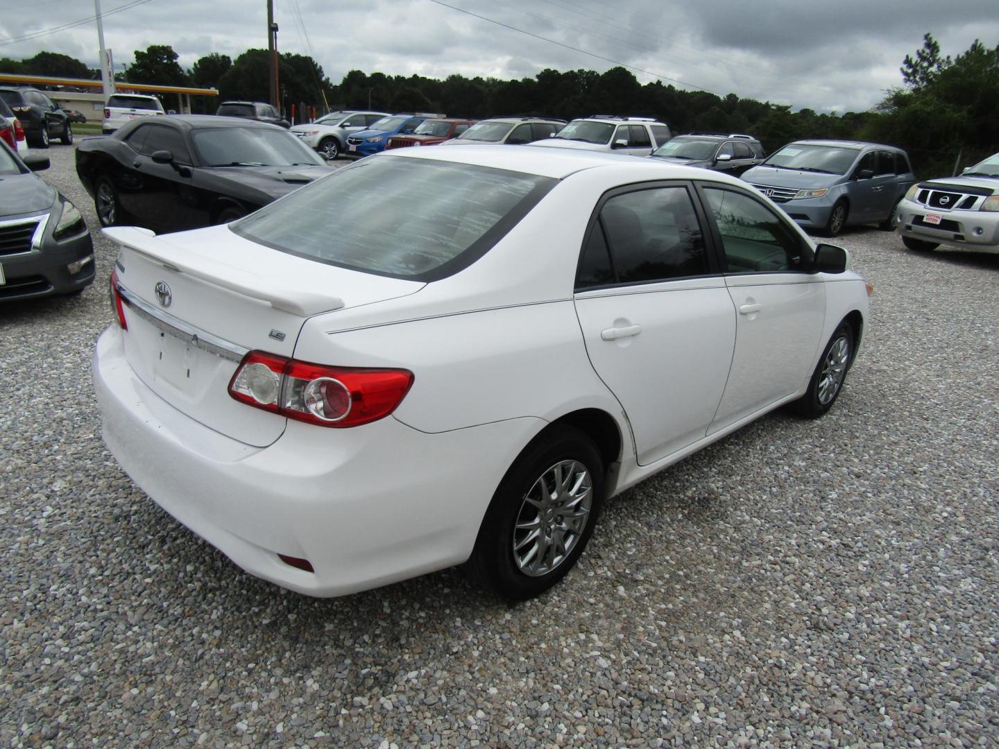 2011 WHITE Toyota Corolla S 5-Speed MT (2T1BU4EEXBC) with an 1.8L L4 DOHC 16V engine, Automatic transmission, located at 15016 S Hwy 231, Midland City, AL, 36350, (334) 983-3001, 31.306210, -85.495277 - Photo#7