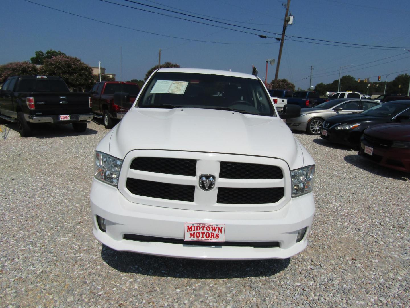 2019 WHITE RAM 1500 Tradesman Quad Cab 2WD (1C6RR6FT5KS) with an 5.7L V8 OHV 16V engine, Automatic transmission, located at 15016 S Hwy 231, Midland City, AL, 36350, (334) 983-3001, 31.306210, -85.495277 - Photo#1